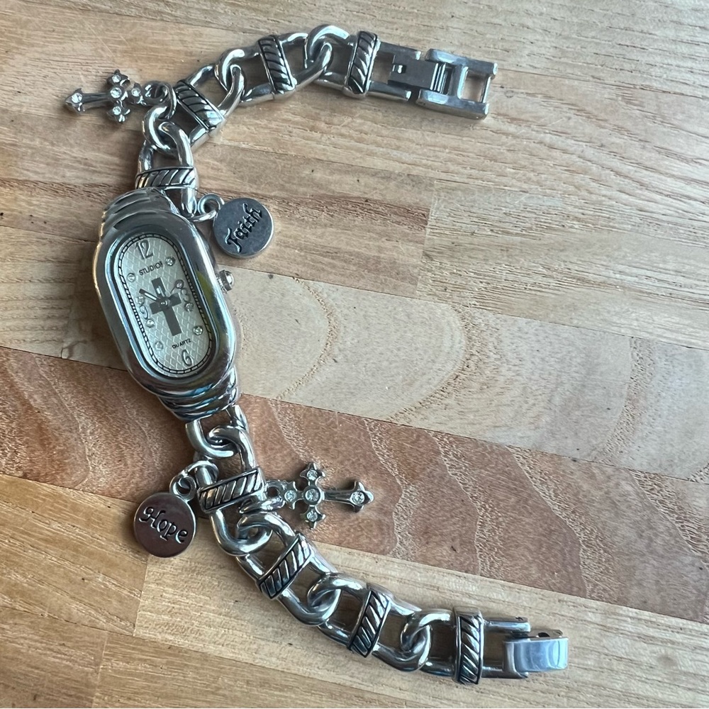 Studio time ladies Christian hope and faith charm bracelet watch NEW BATTERY